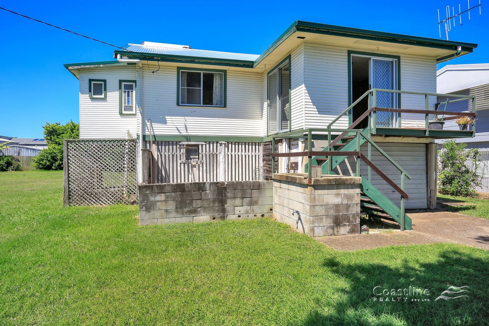 58 Welch Street, Elliott Heads QLD 4670, Image 2