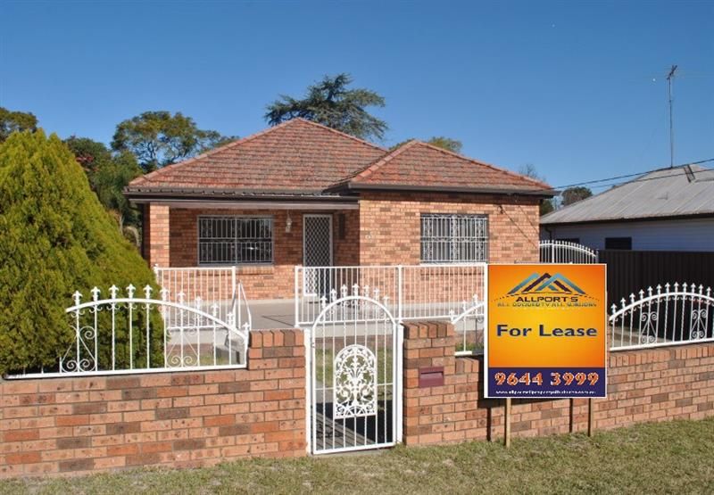 4 bedrooms House in 65 Elliston Street CHESTER HILL NSW, 2162