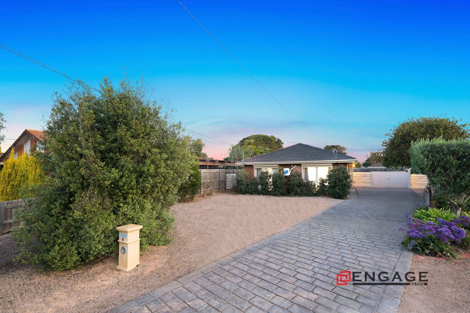 3 bedrooms House in 4 Natalie Court HOPPERS CROSSING VIC, 3029
