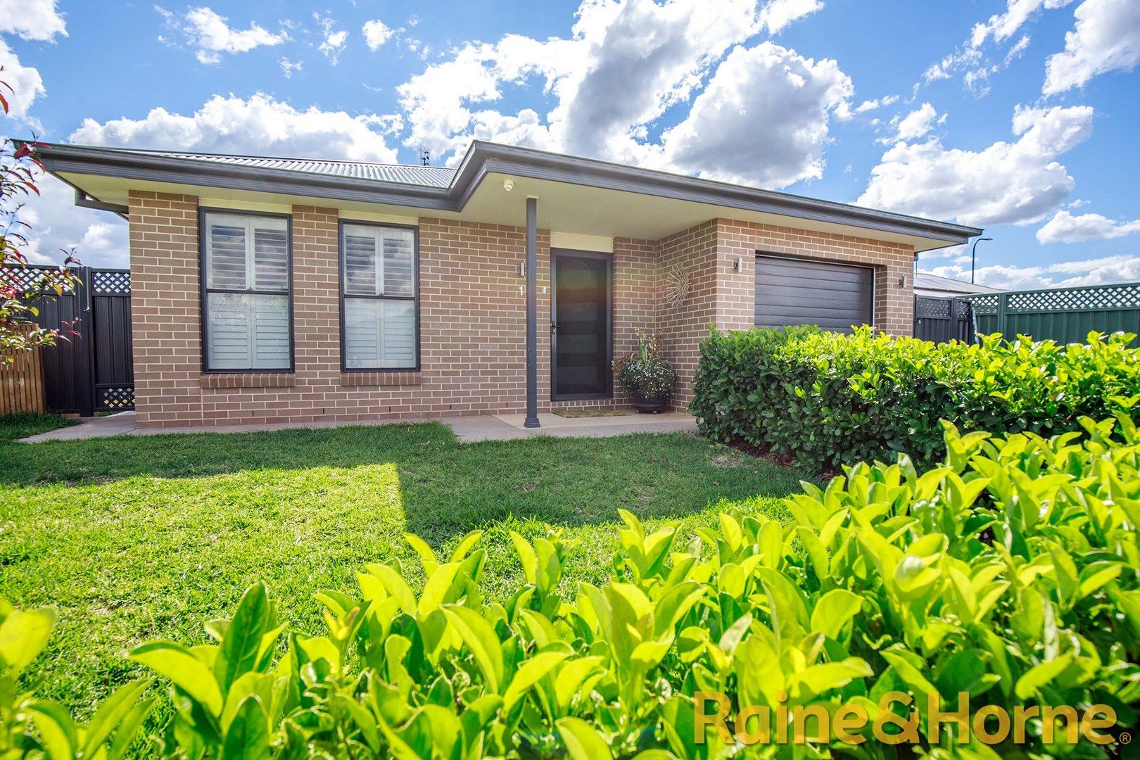 1 Waterfall Crescent, Dubbo NSW 2830, Image 0