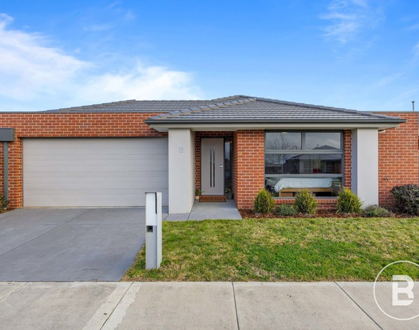 38 Auburn Drive, Smythes Creek VIC 3351