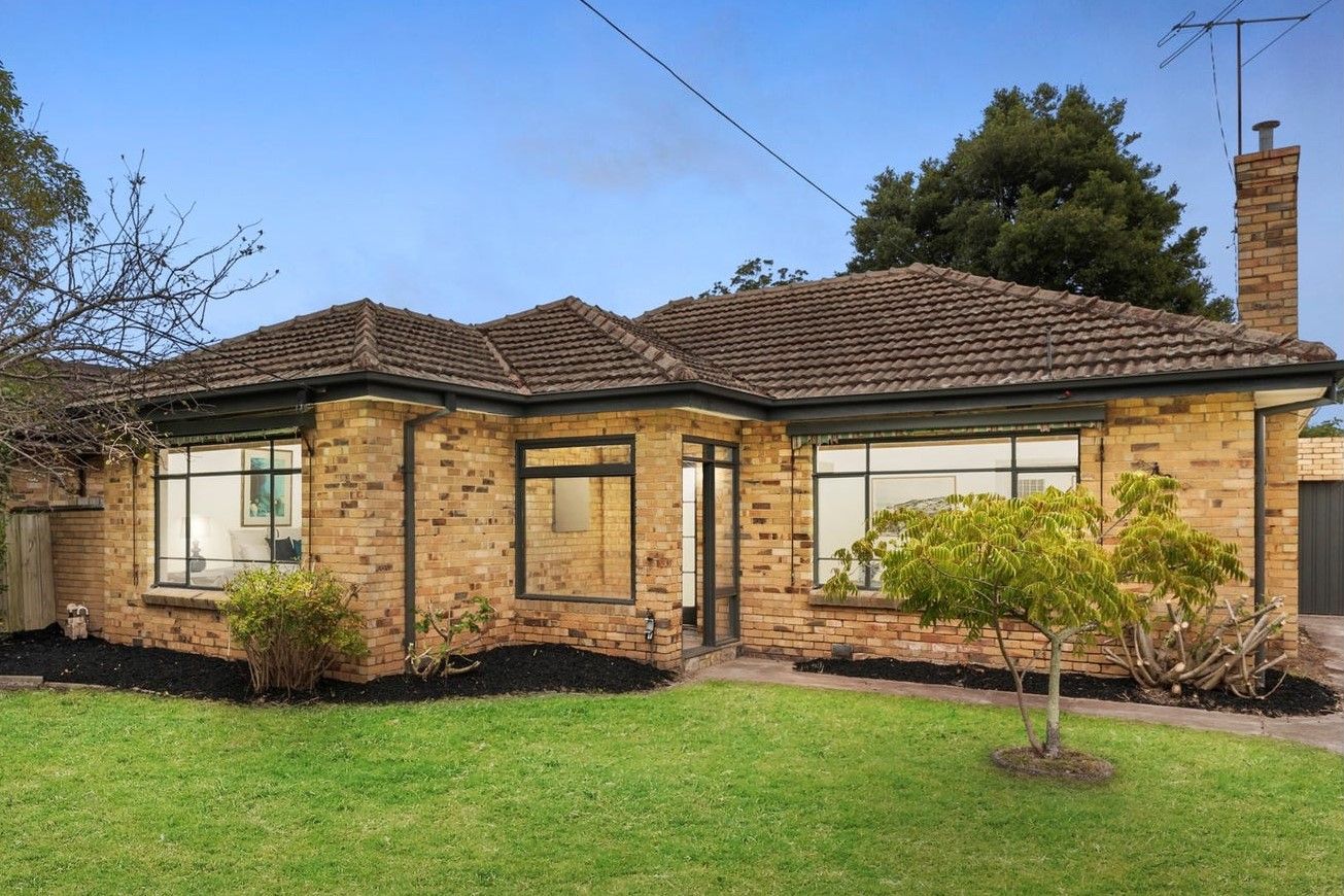 3 bedrooms House in 40 Edinburgh Street BENTLEIGH EAST VIC, 3165