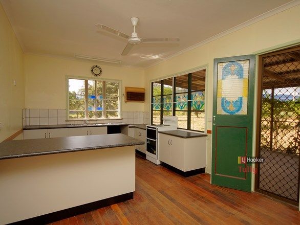 Picture of 82 North Murray Road, MURRAY UPPER QLD 4854