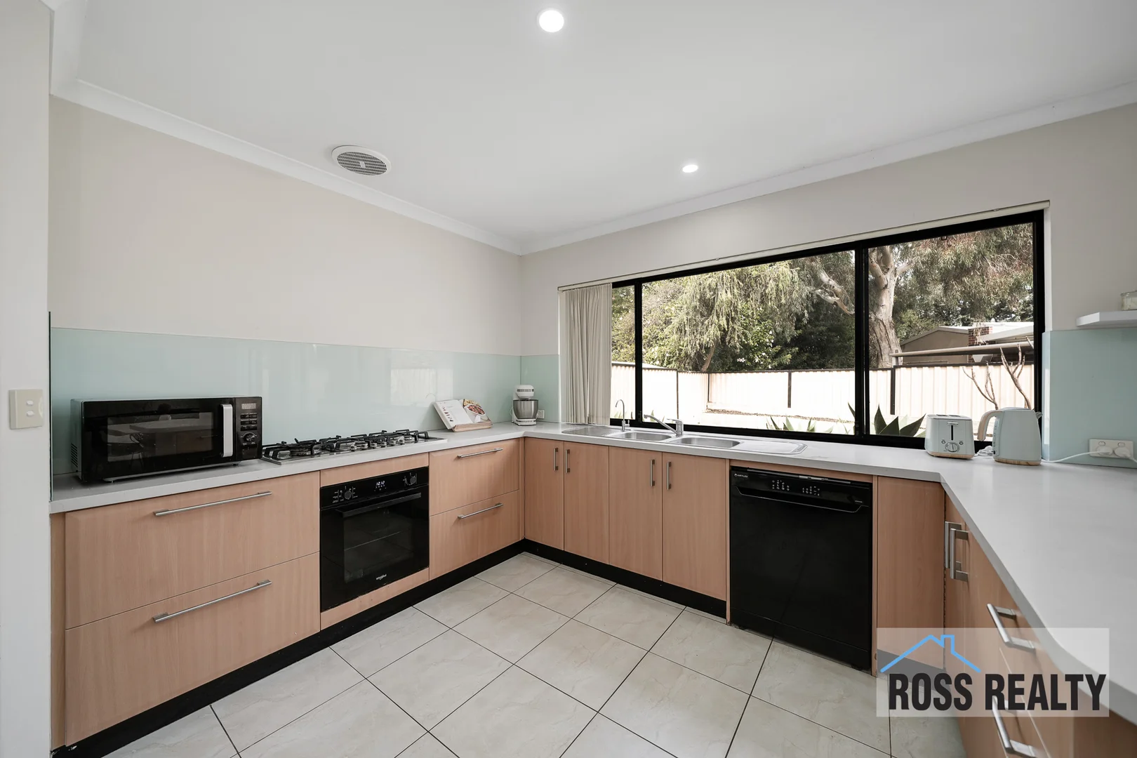 Additional image 7 of 33 Kennedy Road, Morley WA 6062