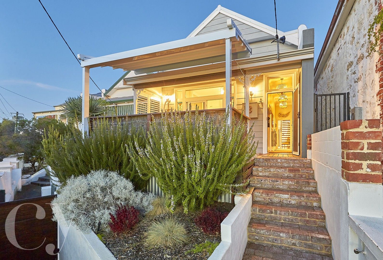 3 bedrooms House in 8 Carnac Street FREMANTLE WA, 6160