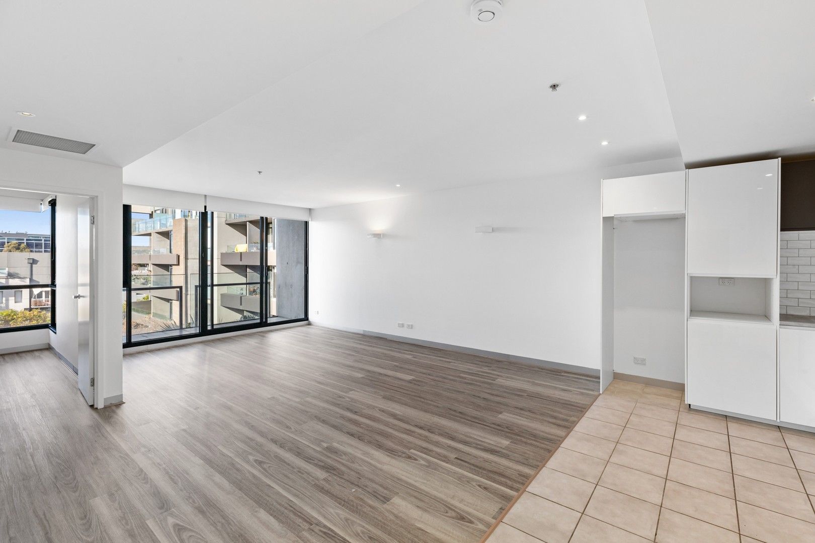 2 bedrooms Apartment / Unit / Flat in 511A/640 Swanston Street CARLTON VIC, 3053