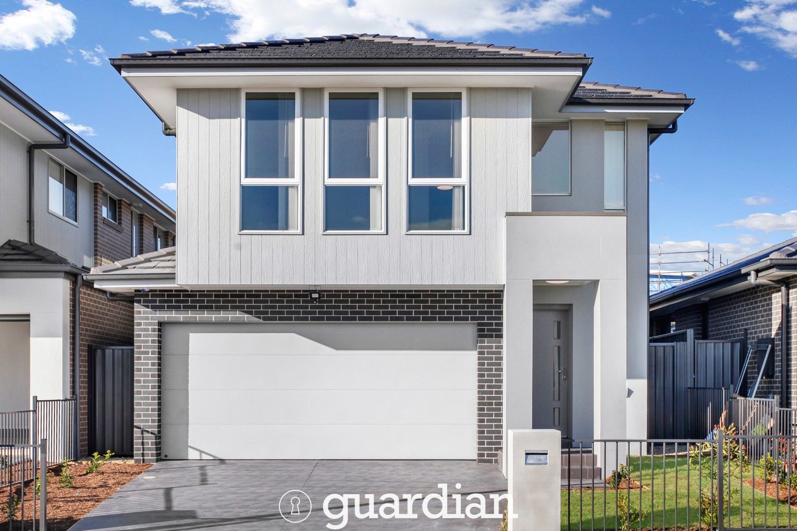 4 bedrooms House in 37 Muir Road EDMONDSON PARK NSW, 2174
