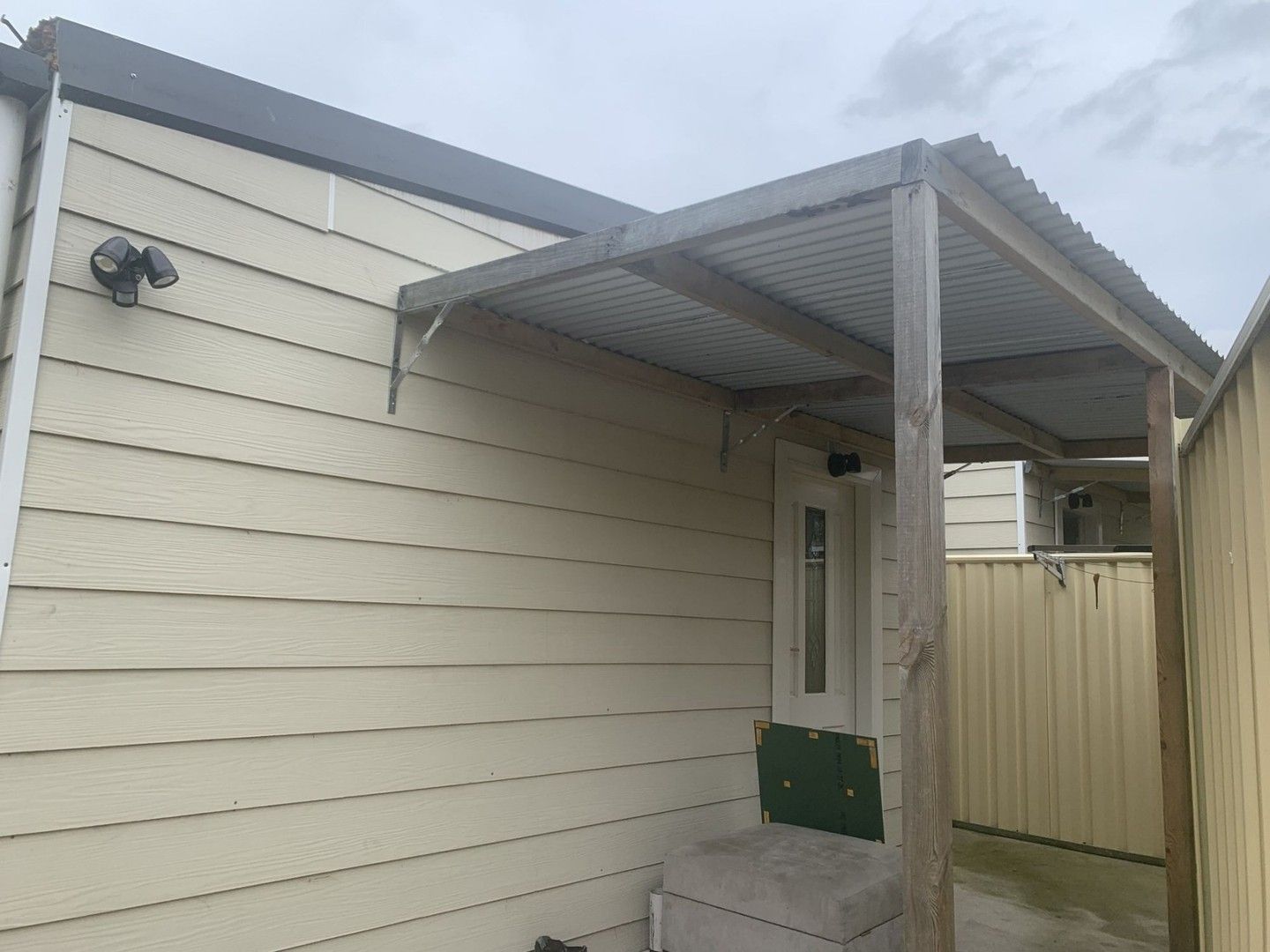 1 bedrooms Apartment / Unit / Flat in 12B Alderney st MERRYLANDS NSW, 2160