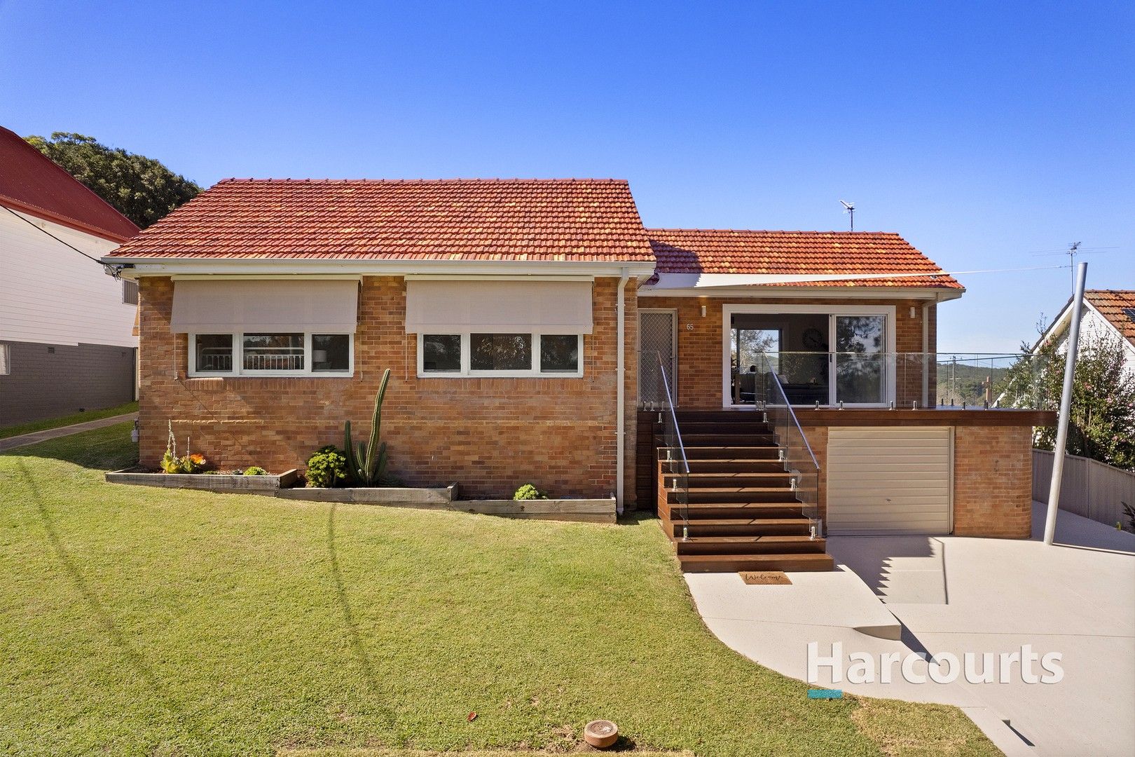 4 bedrooms House in 65 Pacific Highway CHARLESTOWN NSW, 2290