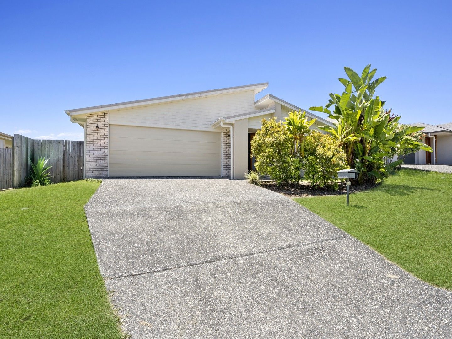 4 bedrooms House in 16 Victor Street COLLINGWOOD PARK QLD, 4301