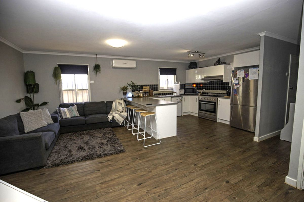 4 bedrooms House in 11A Reynolds Place SOUTH HEDLAND WA, 6722