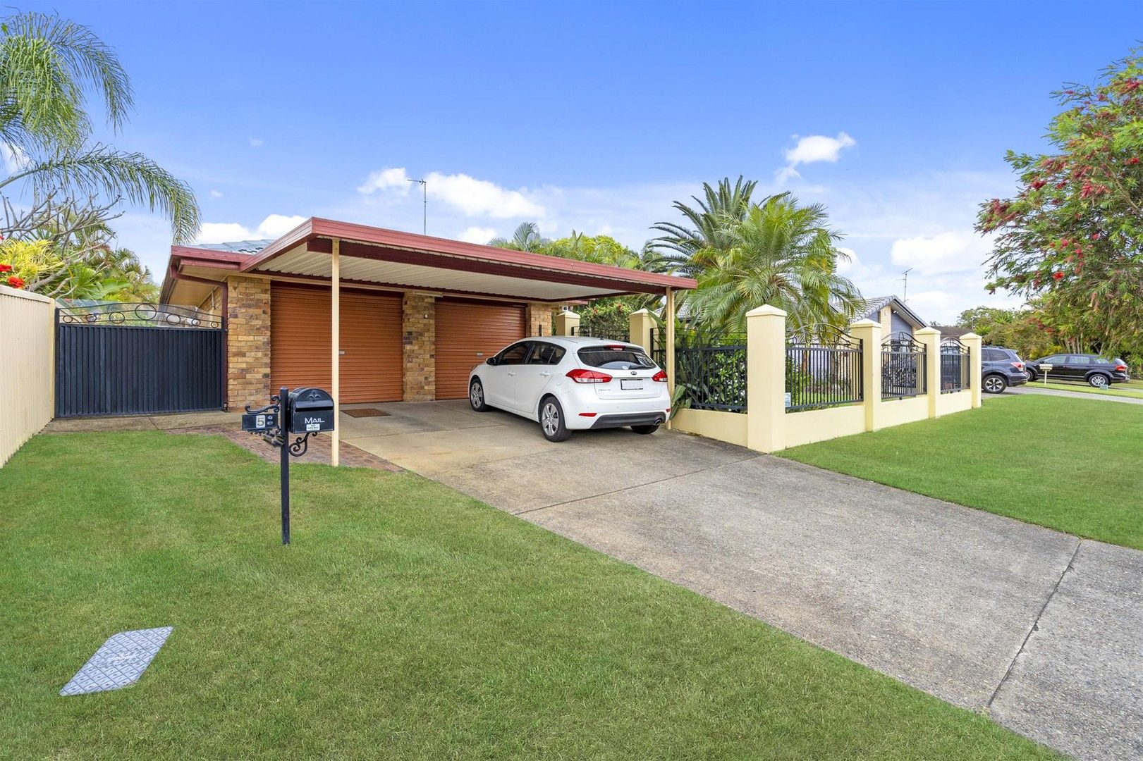 5 Matipo Place, Palm Beach QLD 4221, Image 0