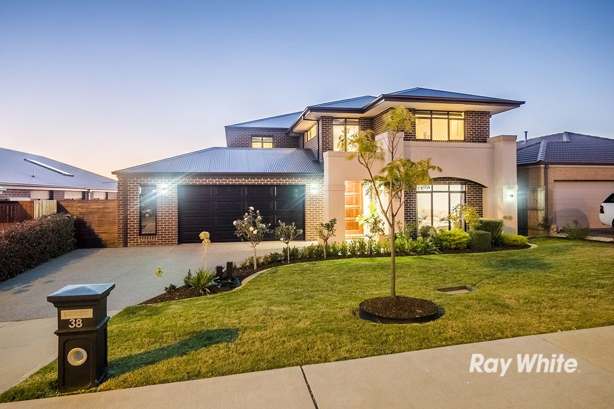 38 Macumba Drive, Clyde North VIC 3978, Image 0