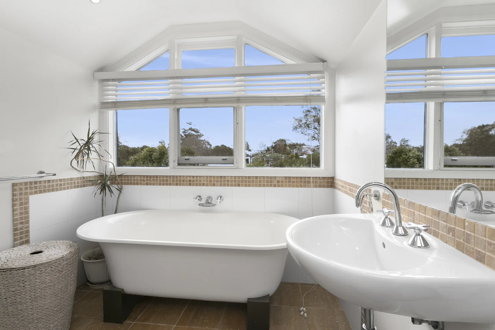 Additional image 4 of 9 Nargong Road, Allambie Heights NSW 2100