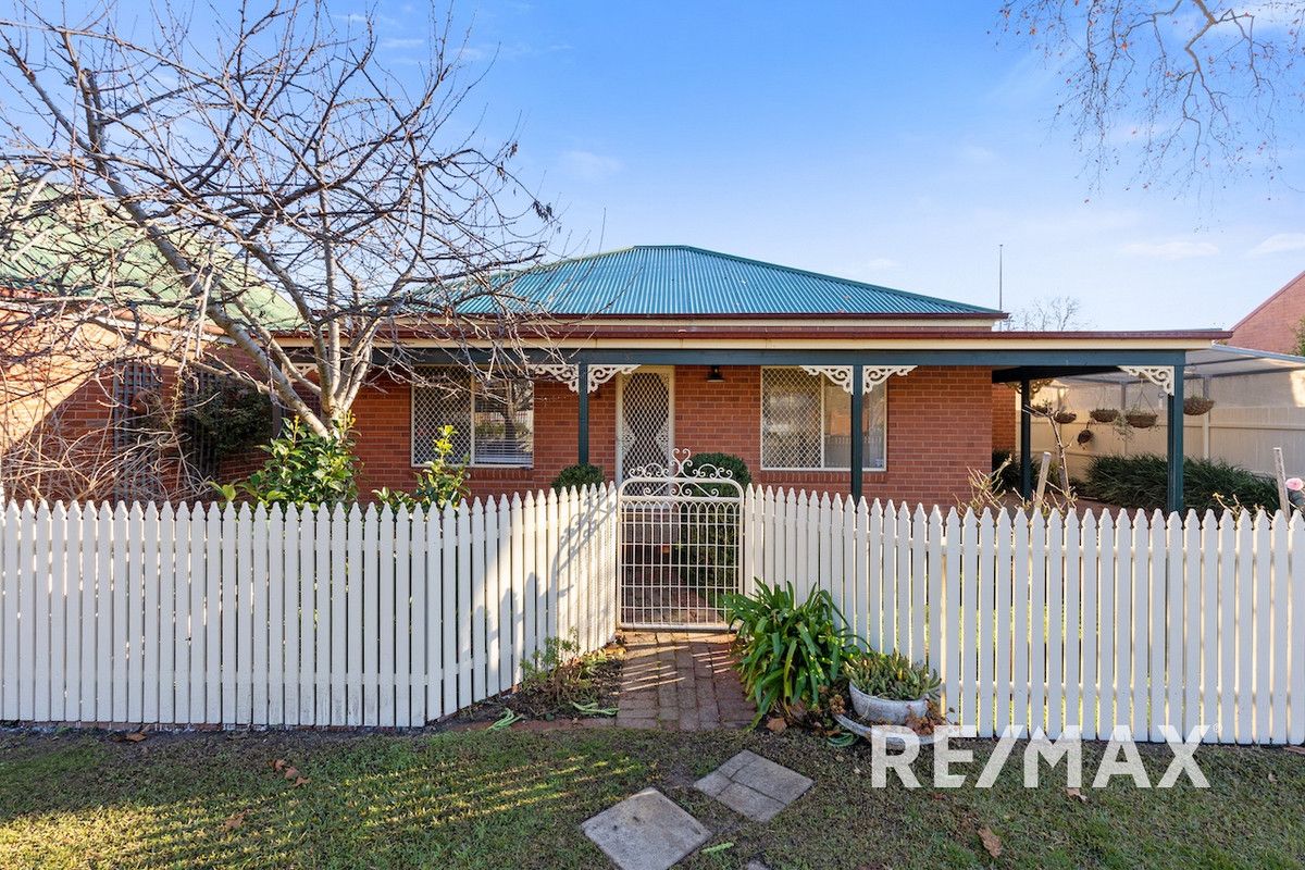 33 Freer Street, Wagga Wagga NSW 2650, Image 0