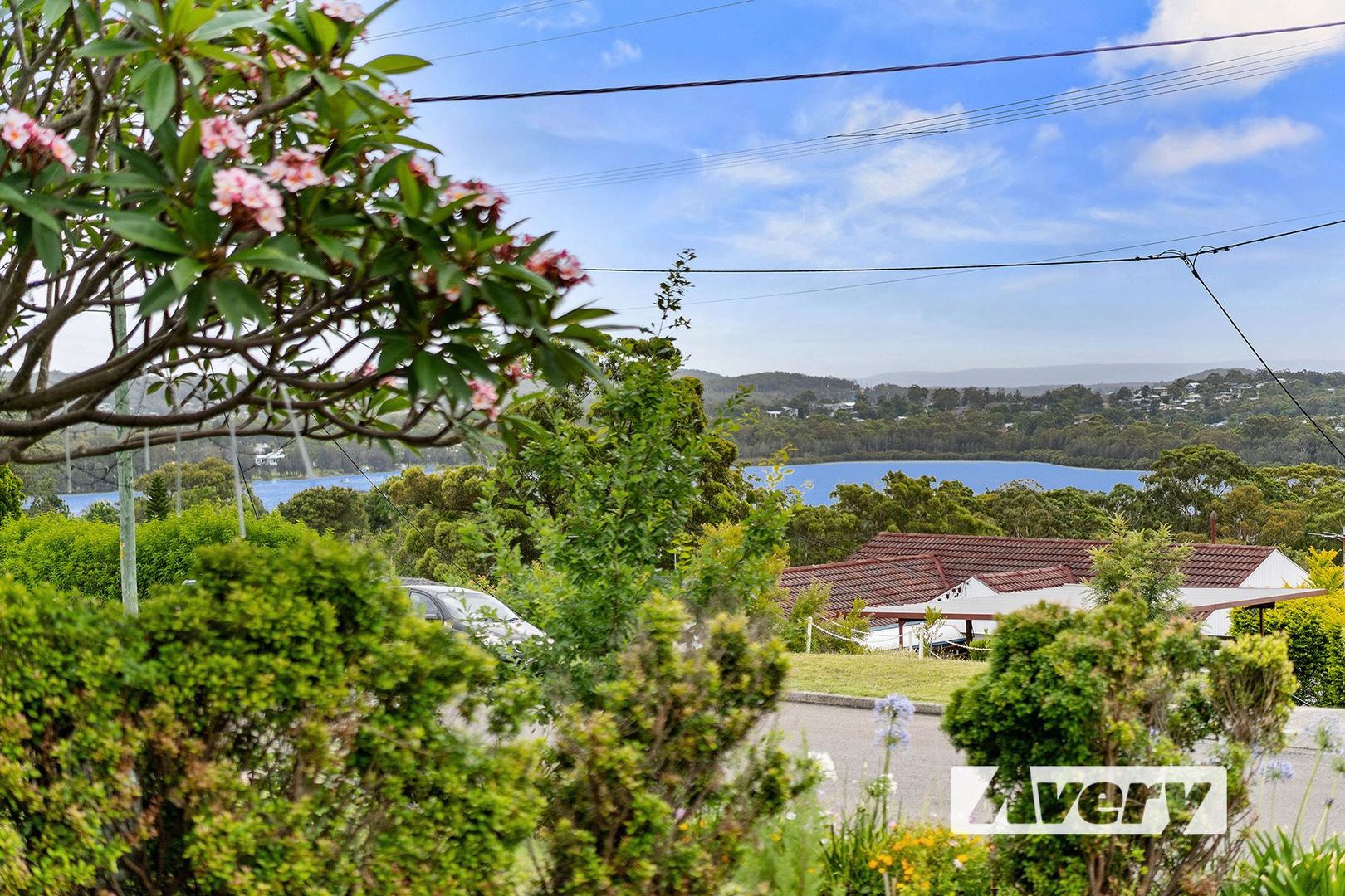 9 Sandra Street, Fennell Bay NSW 2283, Image 2