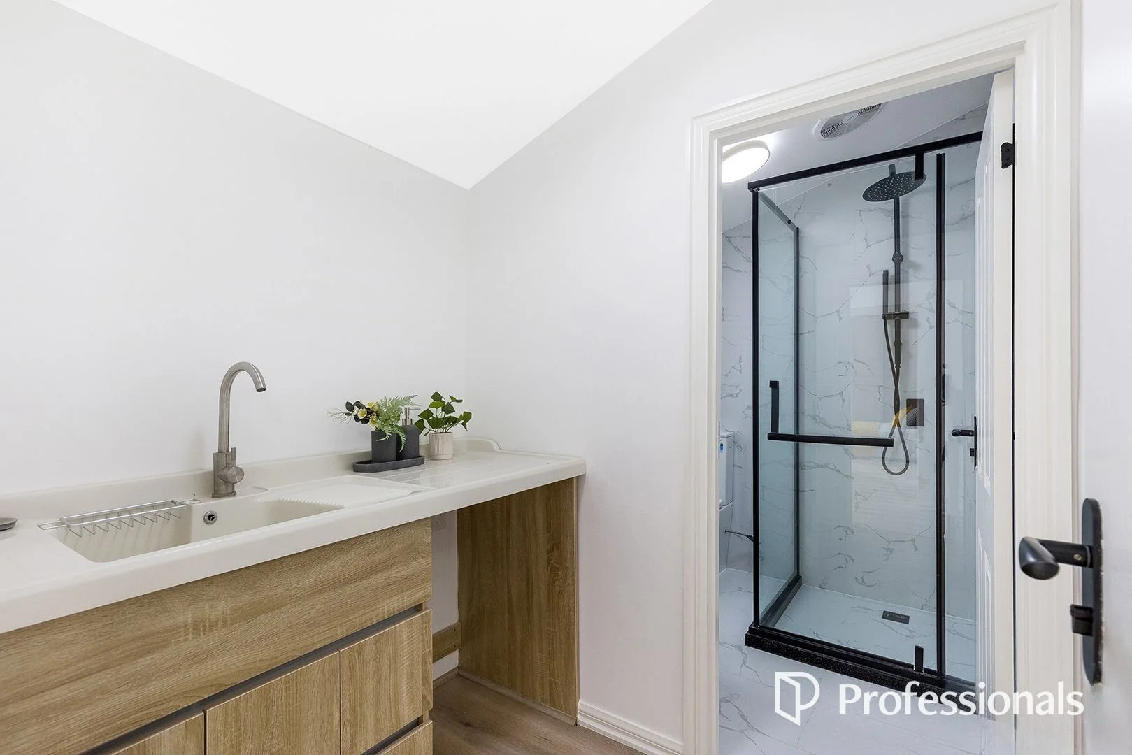 Additional image 11 of 1/1 Peacock Street, Burwood VIC 3125