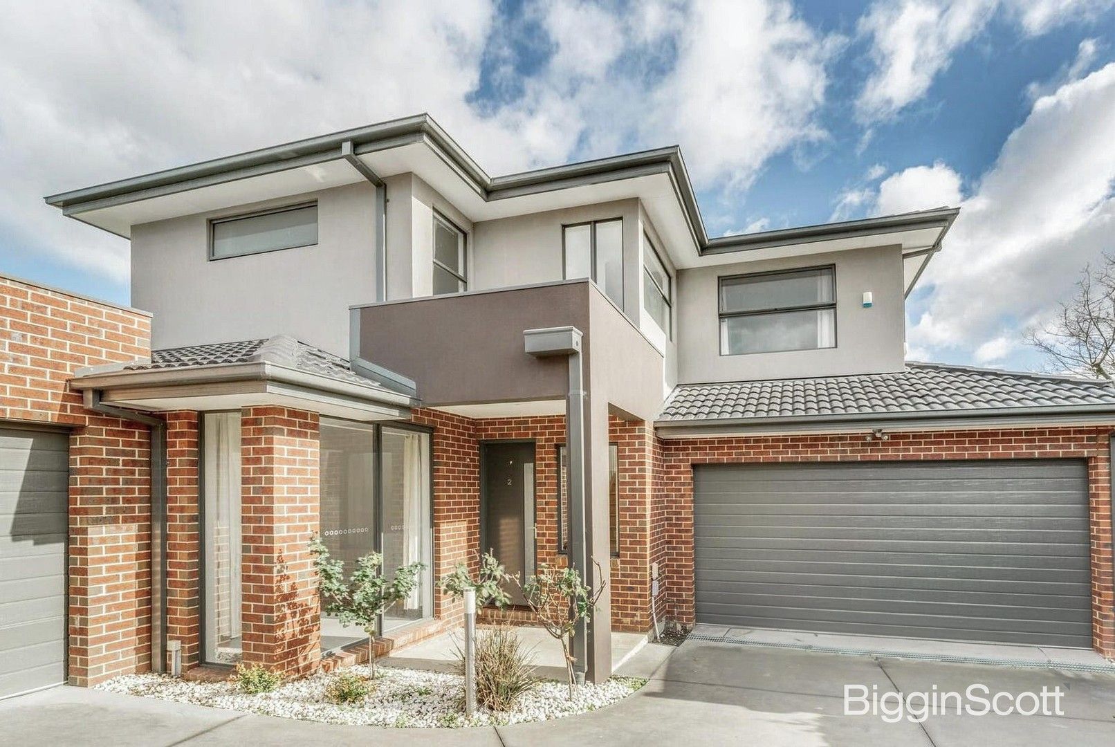 3 bedrooms House in 2/11 Jordan Street ASHWOOD VIC, 3147