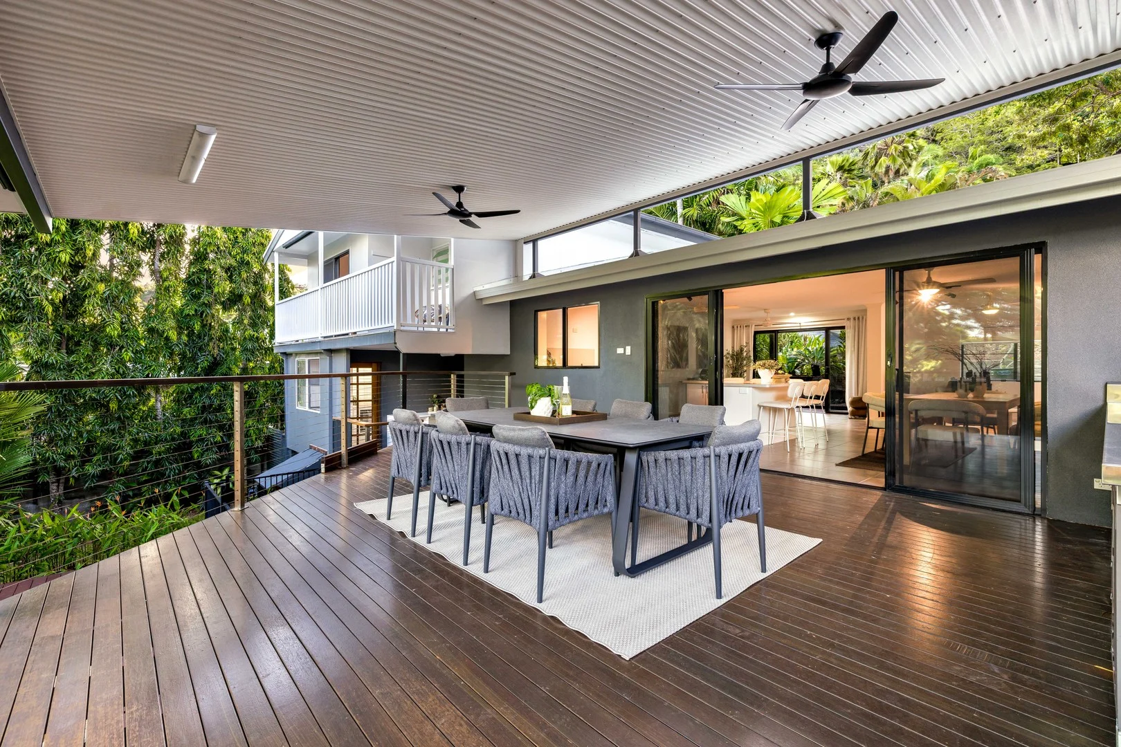 129 Hillview Crescent, Whitfield QLD 4870