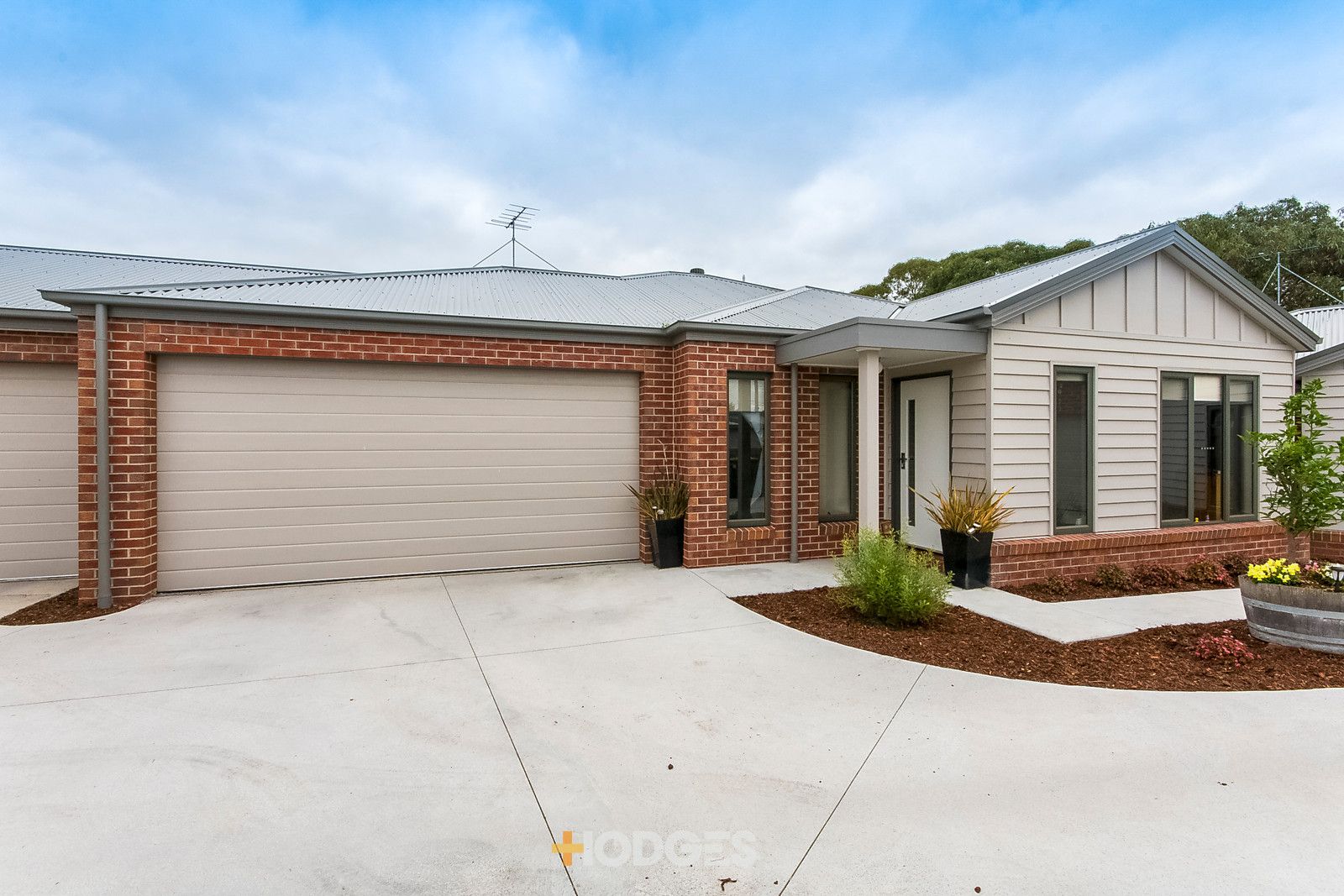 2/12 Castle Court, Bell Park VIC 3215, Image 0