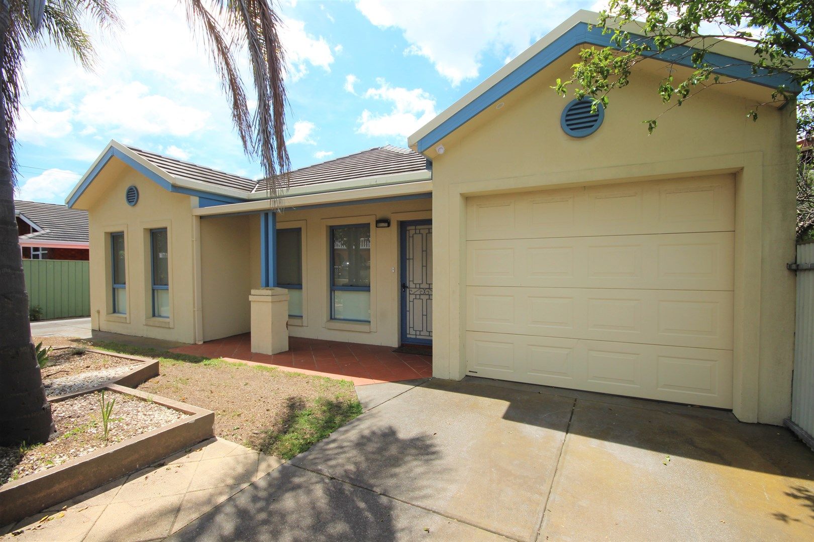1/6 Leila Crescent, Bell Post Hill VIC 3215, Image 0