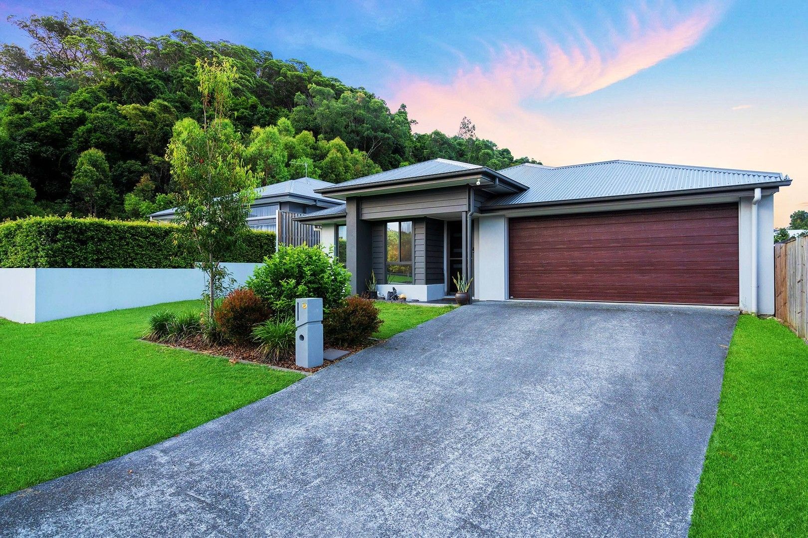 4 bedrooms House in 68 Mountain View Parade MAUDSLAND QLD, 4210