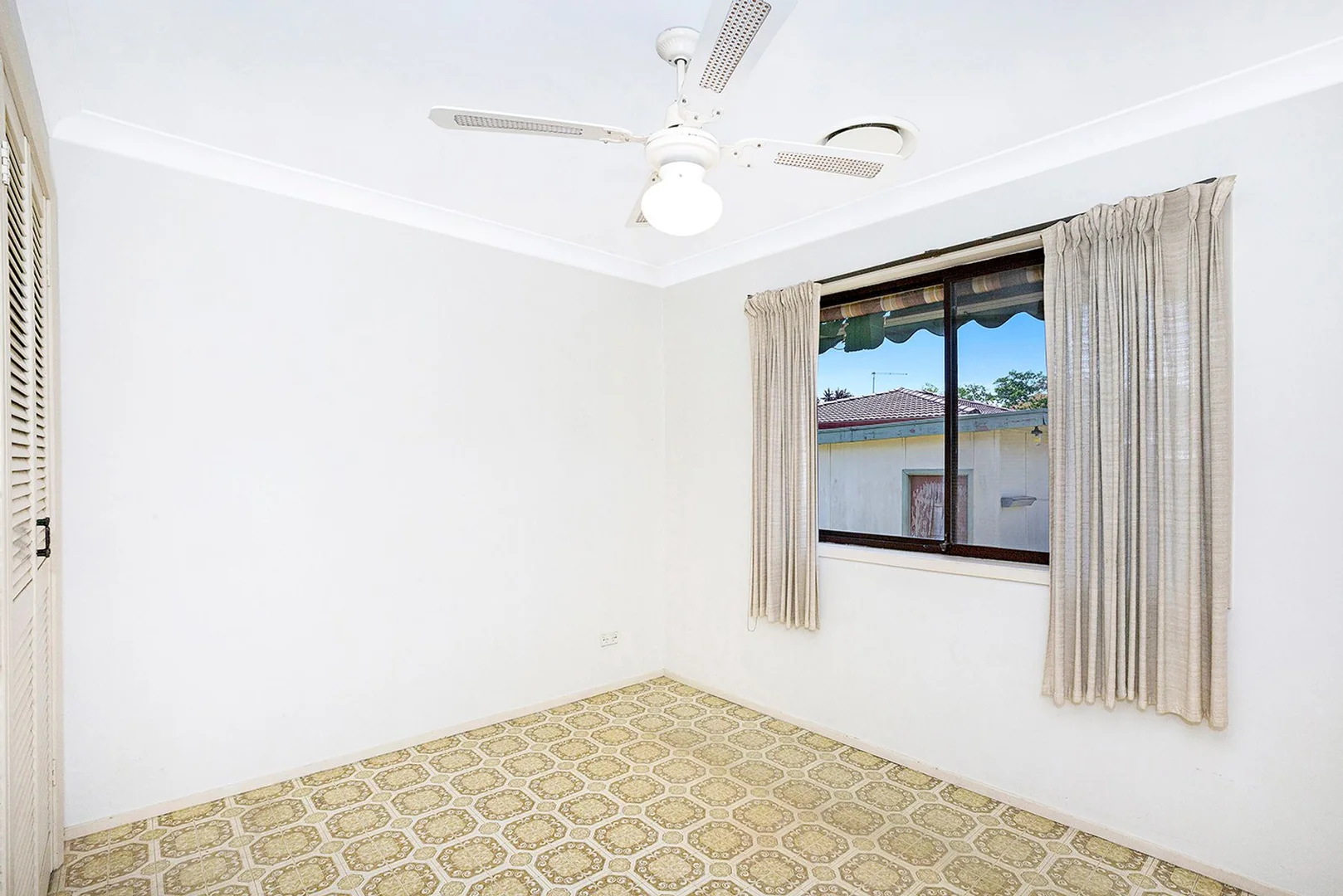 251 Bonds Road, Riverwood NSW 2210 | Domain