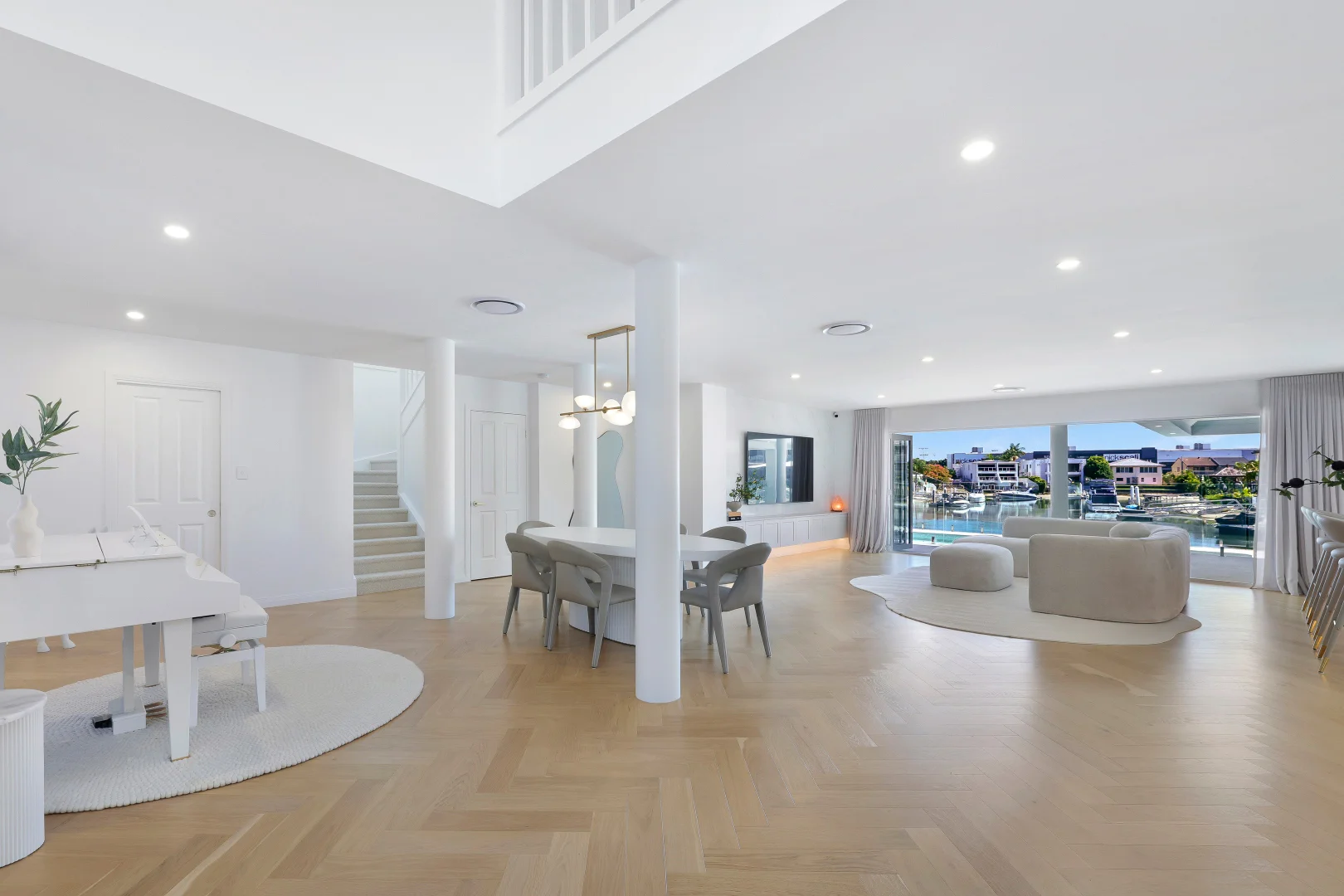 Additional image 3 of 92 Gibraltar Drive, Isle Of Capri QLD 4217