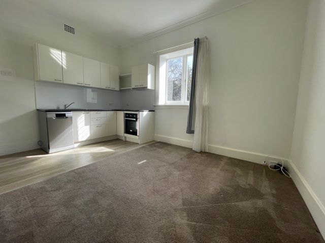 1 bedrooms Apartment / Unit / Flat in 3/28 Milner Crescent WOLLSTONECRAFT NSW, 2065