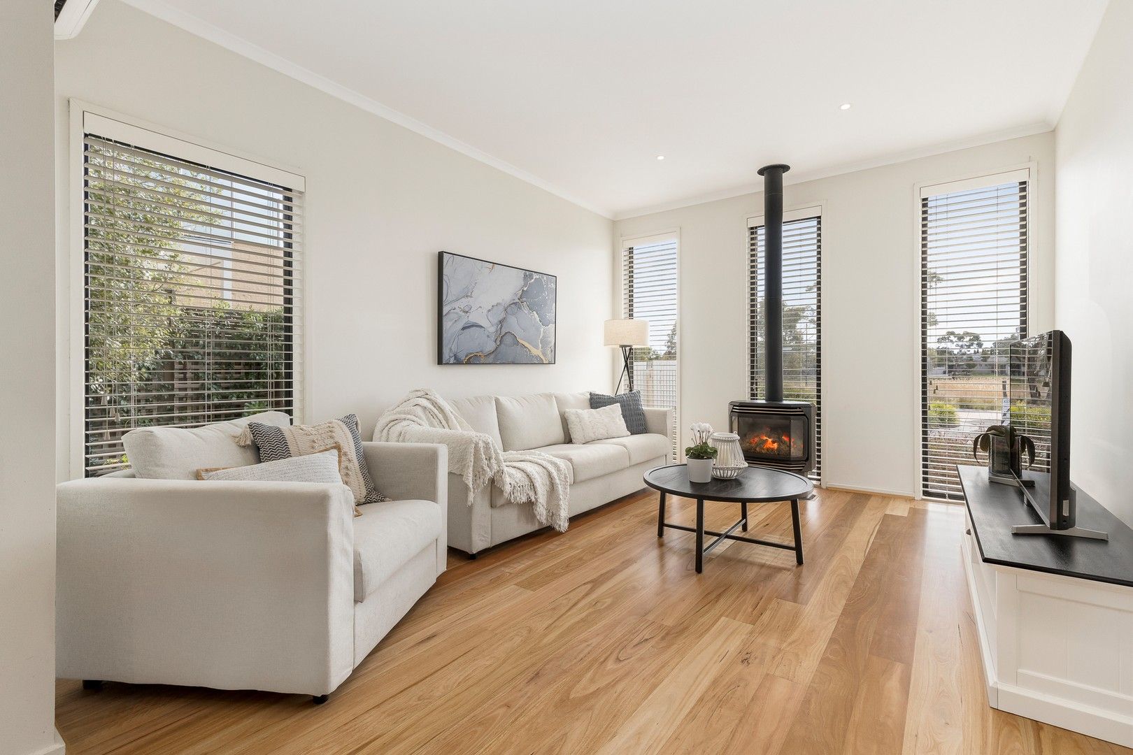 4 Hutchins Close, Mordialloc VIC 3195, Image 0