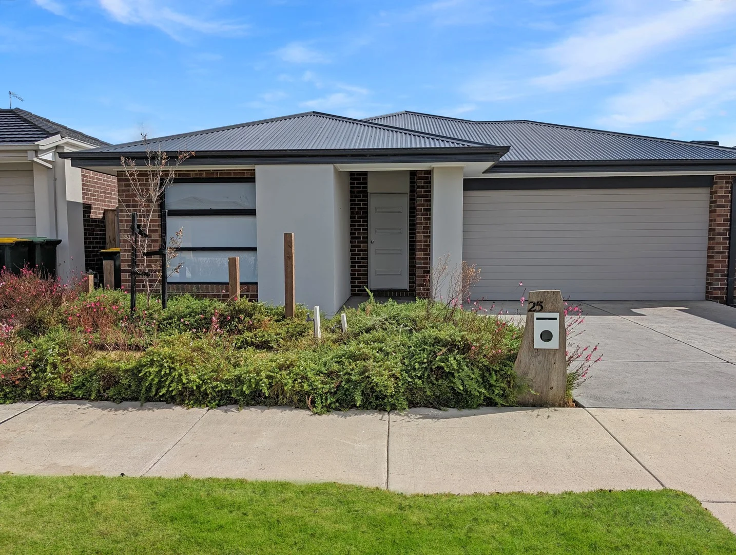 Primary image of 25 McArthur Crescent, Armstrong Creek VIC 3217