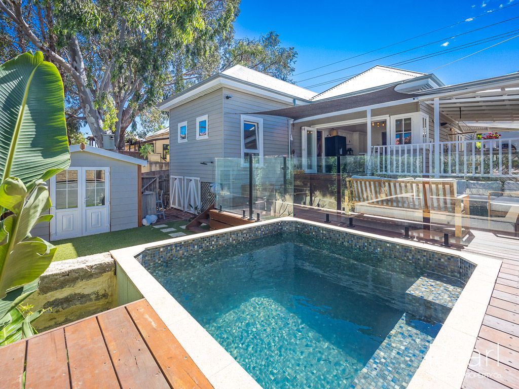 30 Thompson Road, North Fremantle WA 6159 House For Rent 1,100