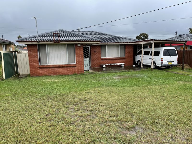 3 bedrooms House in 66 Jindalla Crescent HEBERSHAM NSW, 2770