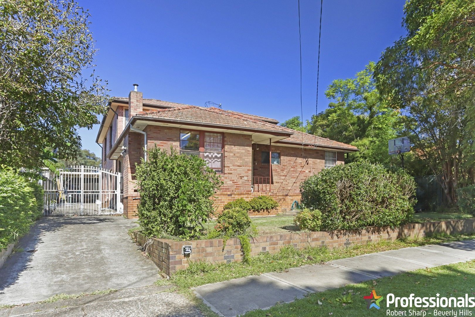 2 Ryan Avenue, Beverly Hills NSW 2209, Image 0