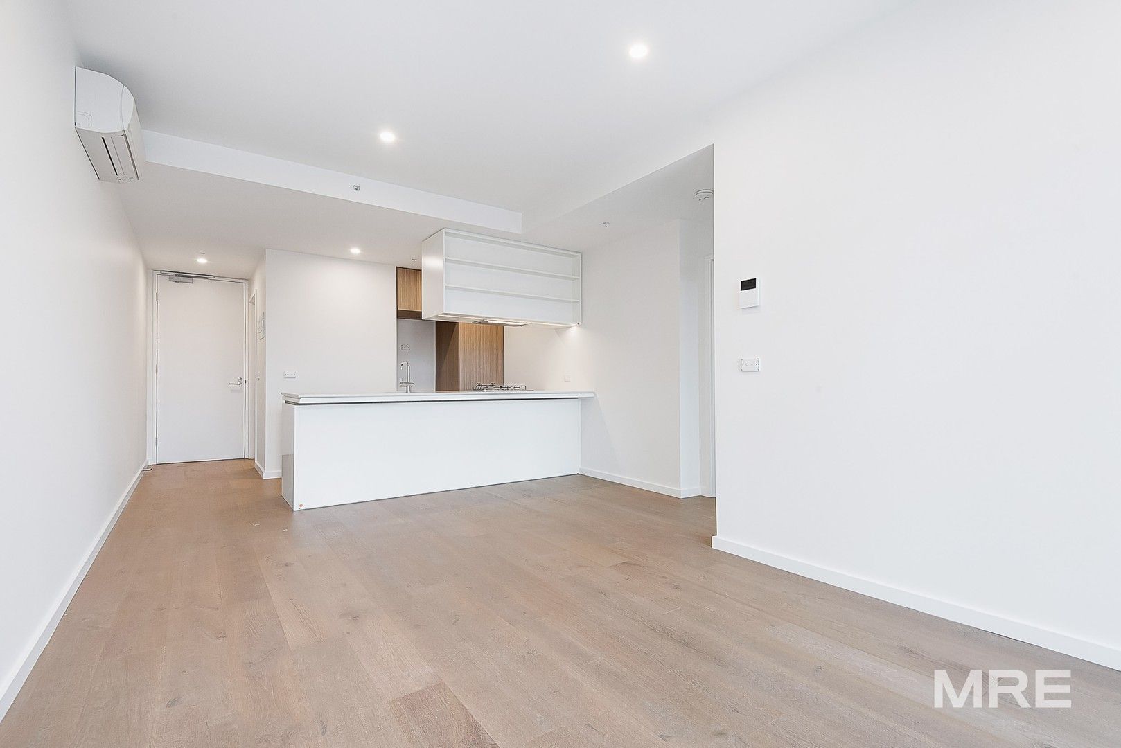 2 bedrooms Apartment / Unit / Flat in 1711/68 Dorcas Street SOUTHBANK VIC, 3006