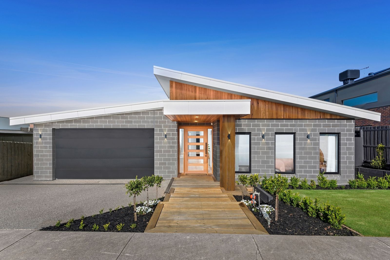 4 bedrooms House in 32 Springdale Rise HIGHTON VIC, 3216