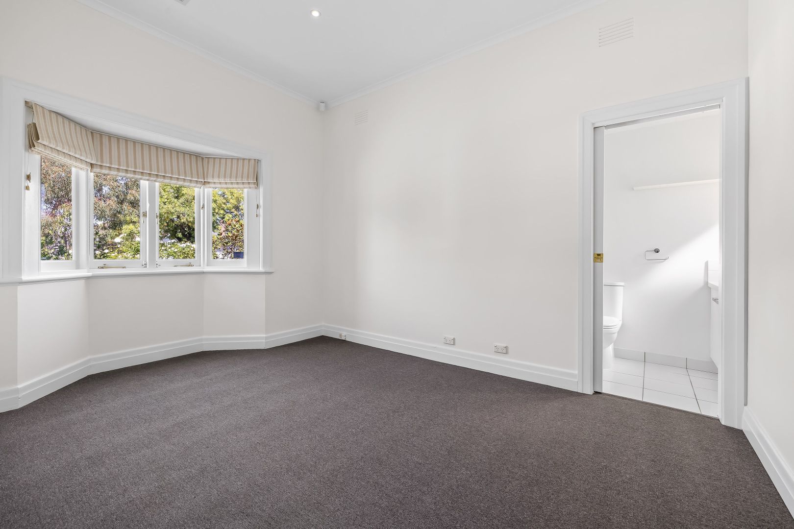 12 Keon Street, Thornbury VIC 3071 House For Rent 950 Domain