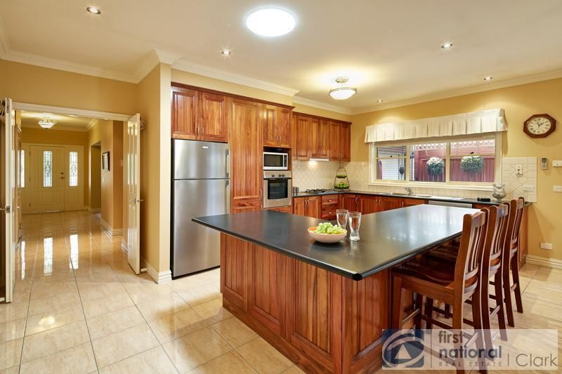 16 Wilson Court, TRAFALGAR VIC 3824, Image 2