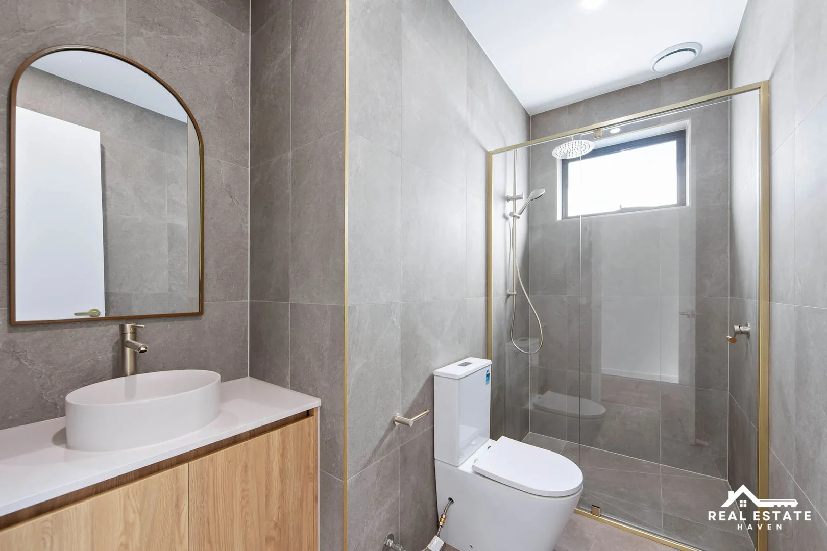 Additional image 4 of 2/16 Romsey Avenue, Sunshine North VIC 3020