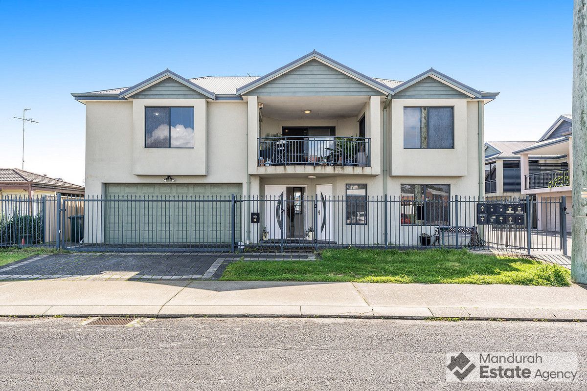 3 bedrooms Townhouse in 1/28 Davey Street MANDURAH WA, 6210