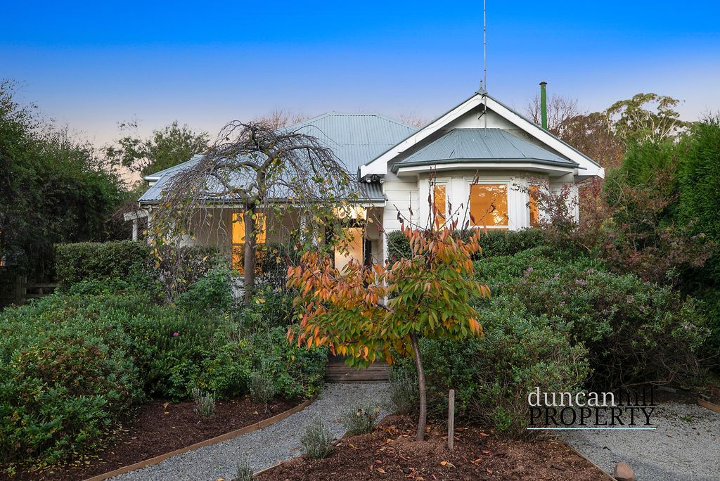 4 bedrooms House in 62 Bendooley Street BOWRAL NSW, 2576