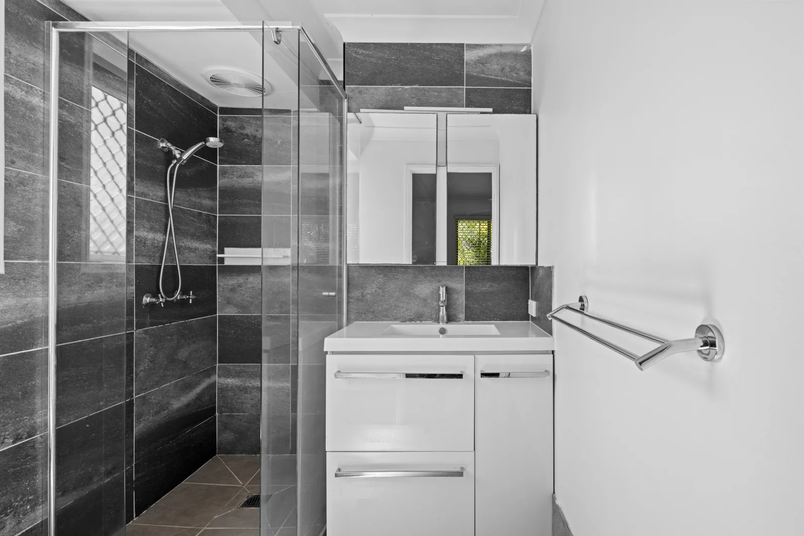 Additional image 10 of 4 Yerrecoin Place, Burleigh Waters QLD 4220