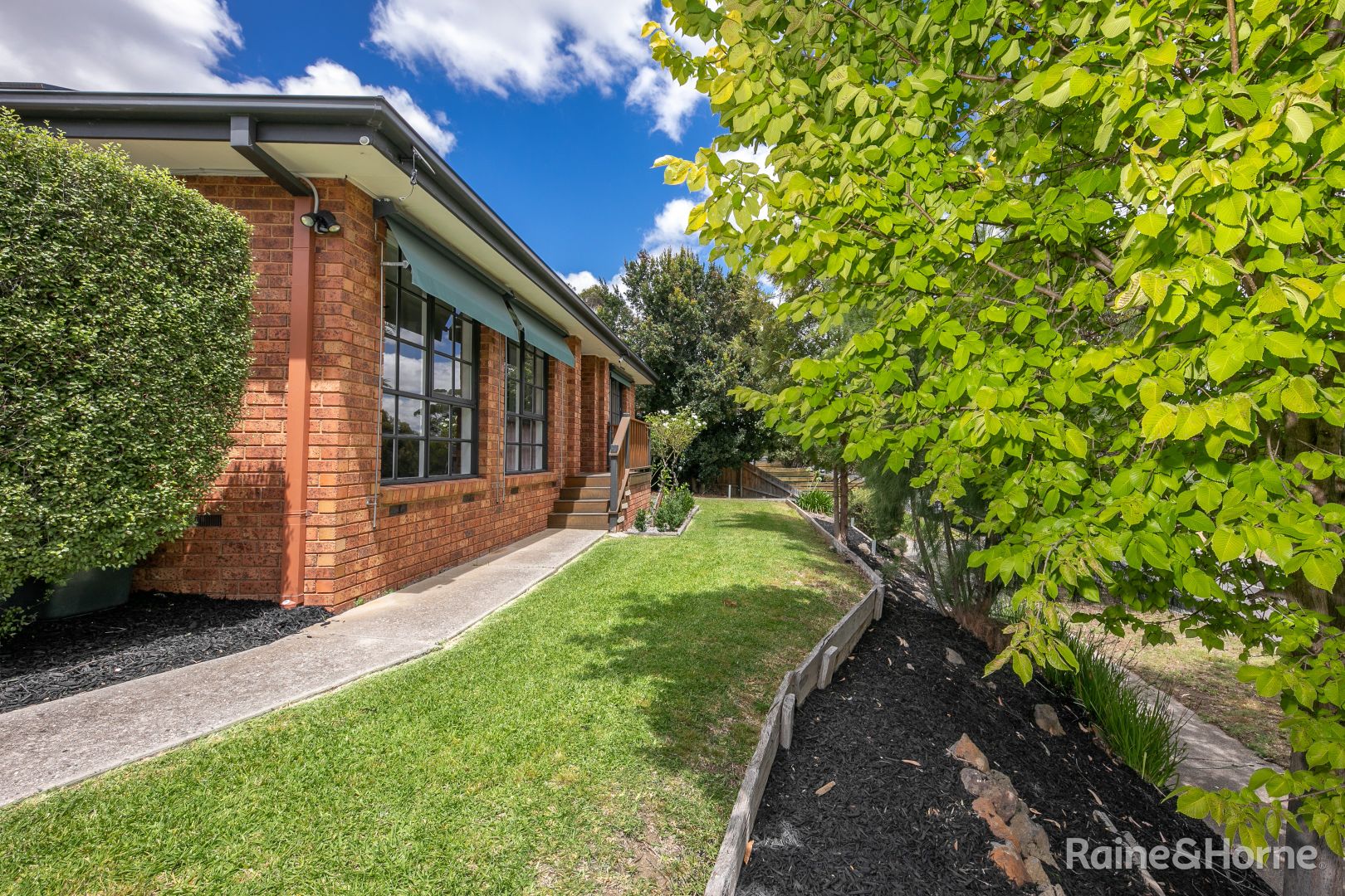 217 Elizabeth Drive, Sunbury VIC 3429, Image 2