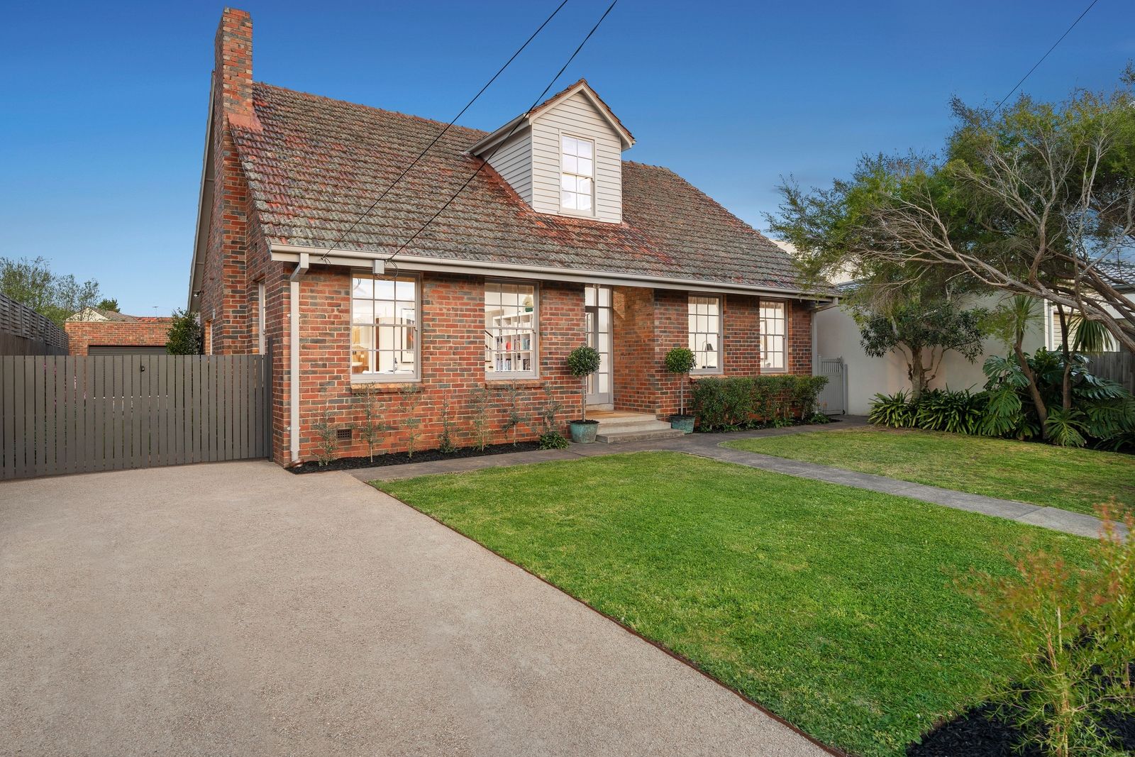 2 Caramar Avenue, Brighton East VIC 3187, Image 0