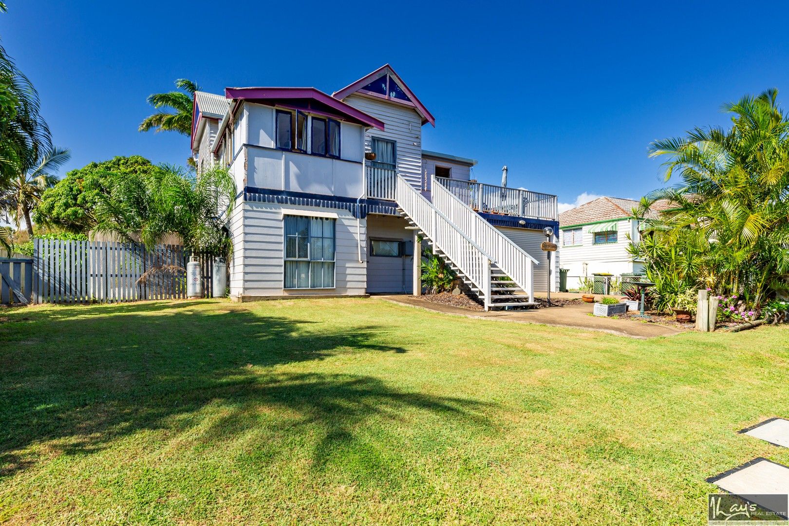 3 bedrooms House in 56 Zunker Street BURNETT HEADS QLD, 4670