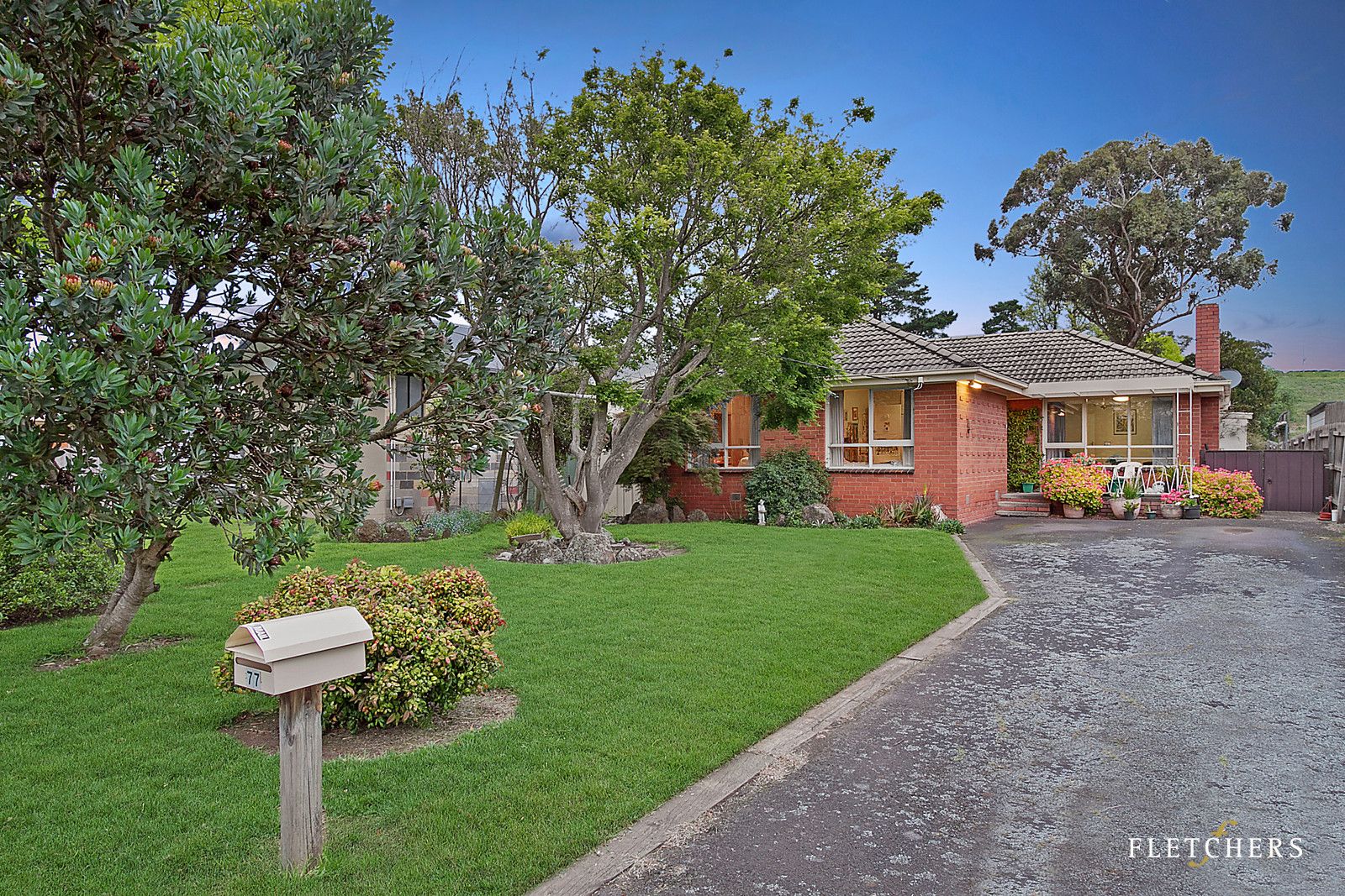 77 Finmere Crescent, Upper Ferntree Gully VIC 3156, Image 2