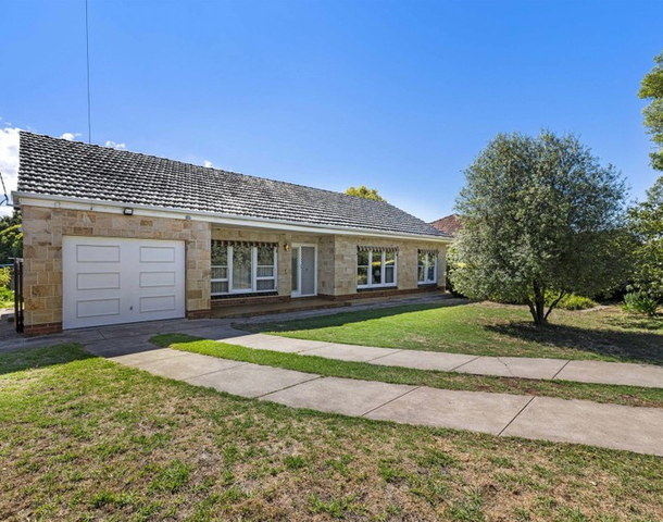 14 Adam Avenue, Bellevue Heights SA 5050