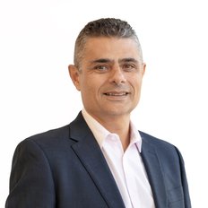 Manuel Panourakis, Sales representative