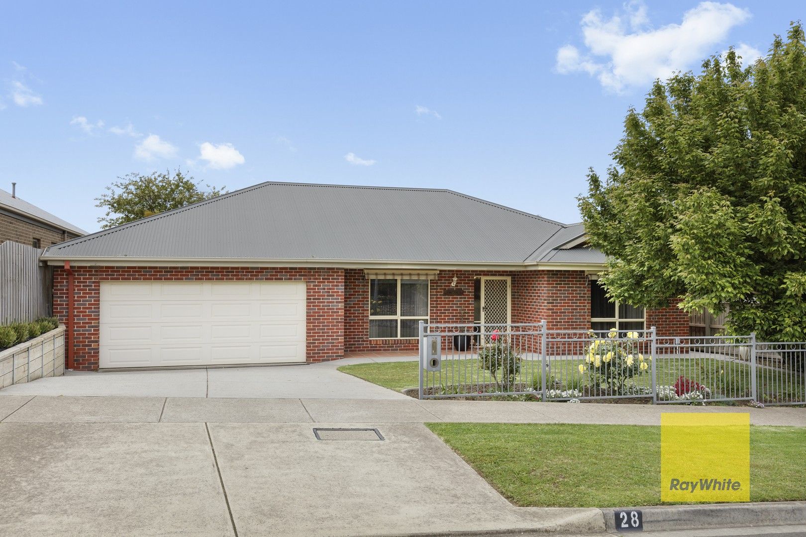 28 Molesworth Drive, Highton VIC 3216, Image 0