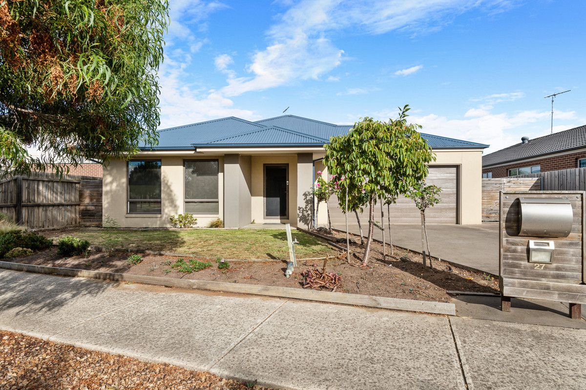4 bedrooms House in 27 Hamish Drive BANNOCKBURN VIC, 3331